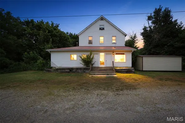 8985 Old Lemay Ferry RD, Hillsboro, MO 63050