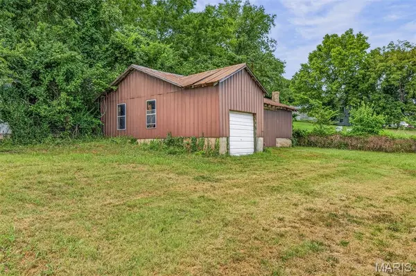 8985 Old Lemay Ferry RD, Hillsboro, MO 63050