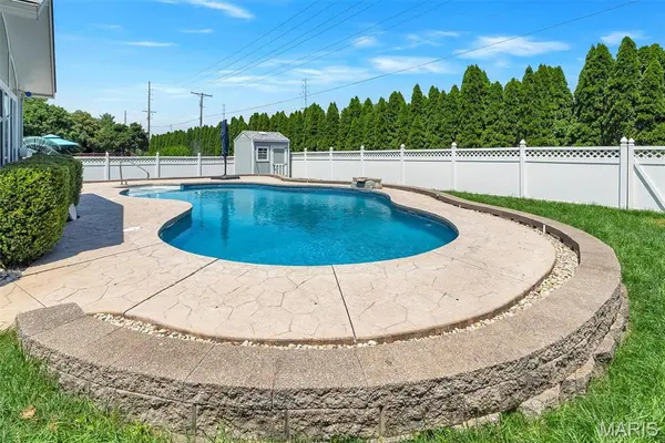 59 McClay Trail DR, St Peters, MO 63376