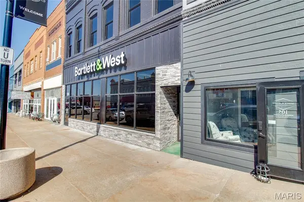 107 N State ST, Jerseyville, IL 62052