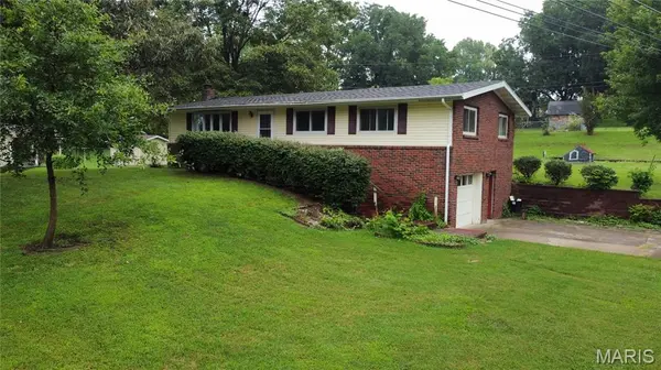 117 Edgewood RD, Jackson, MO 63755