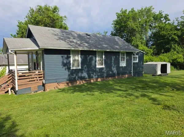 437 Thrift AVE, St Louis, MO 63137