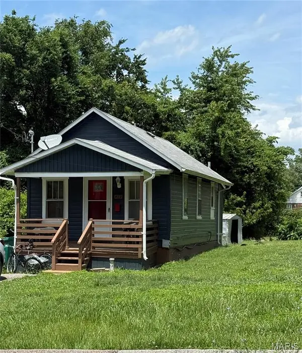 437 Thrift AVE, St Louis, MO 63137