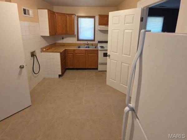 437 Thrift AVE, St Louis, MO 63137