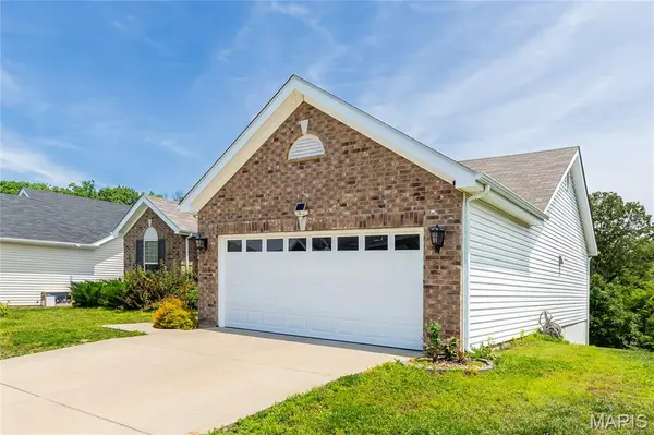1310 Timber Creek LN, Imperial, MO 63052