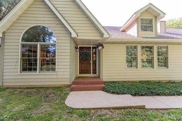 10790 Greenlefe DR, Rolla, MO 65401