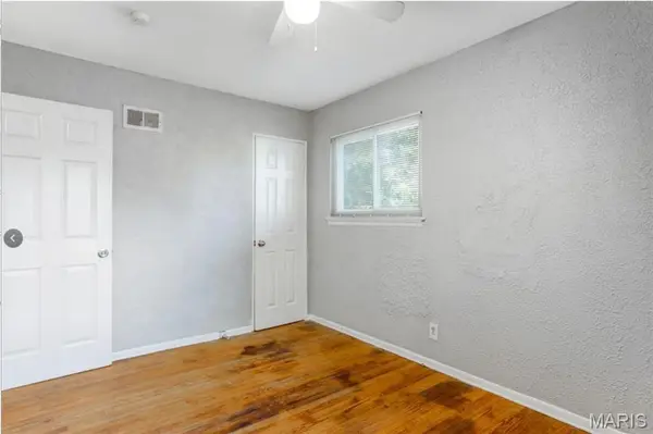 7203 Eunice AVE, St Louis, MO 63136