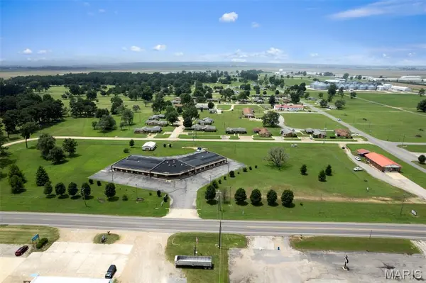 2889 N Douglas, Malden, MO 63863