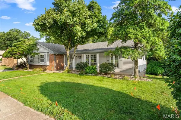 4716 Brookton WAY, St Louis, MO 63128