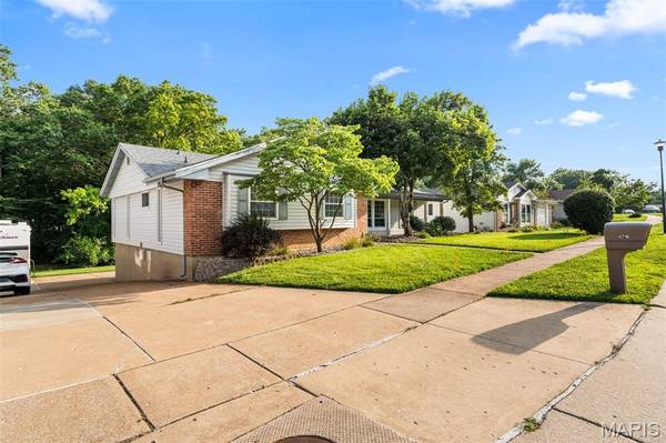 4716 Brookton WAY, St Louis, MO 63128