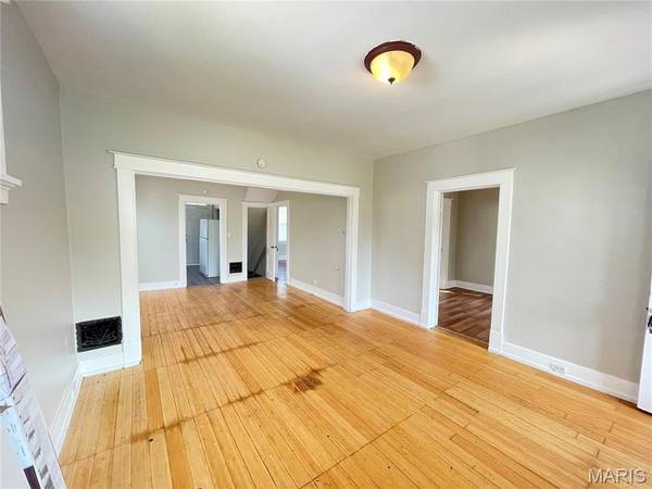 8622 Goodfellow BLVD, St Louis, MO 63147