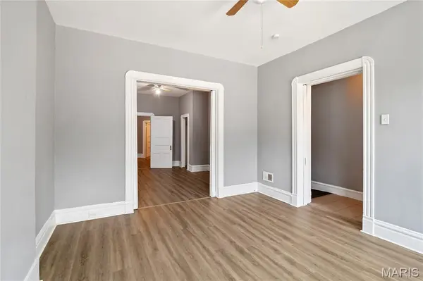 5130 Kensington AVE #1F, St Louis, MO 63108