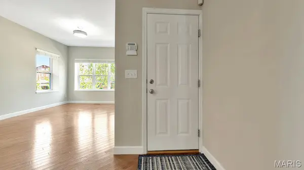 3908 Mcdonald AVE #1F, St Louis, MO 63116