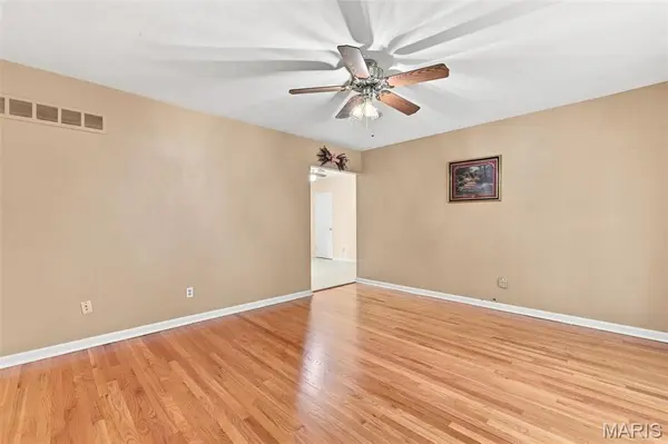 1790 Bobbinray AVE, Florissant, MO 63031