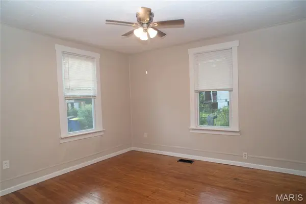 3241 Coles AVE, St Louis, MO 63114