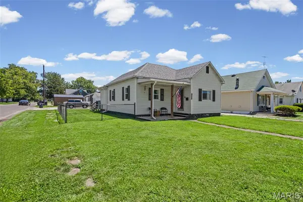 1001 S Macoupin ST, Gillespie, IL 62033