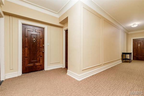 625 S Skinker BLVD #202, St Louis, MO 63105