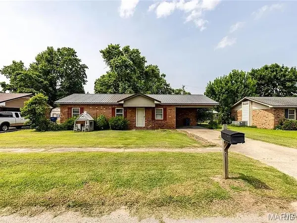 141 Saint Catherine, New Madrid, MO 63869