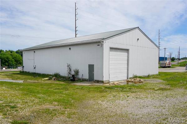 11227 Twitty DR, Rolla, MO 65401