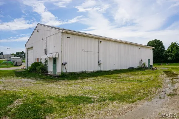 11227 Twitty DR, Rolla, MO 65401
