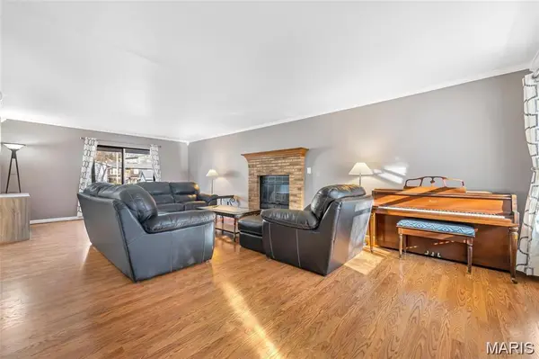 869 Country Glen DR, Imperial, MO 63052