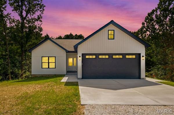 217 Red Mare Rd., Winfield, MO 63389