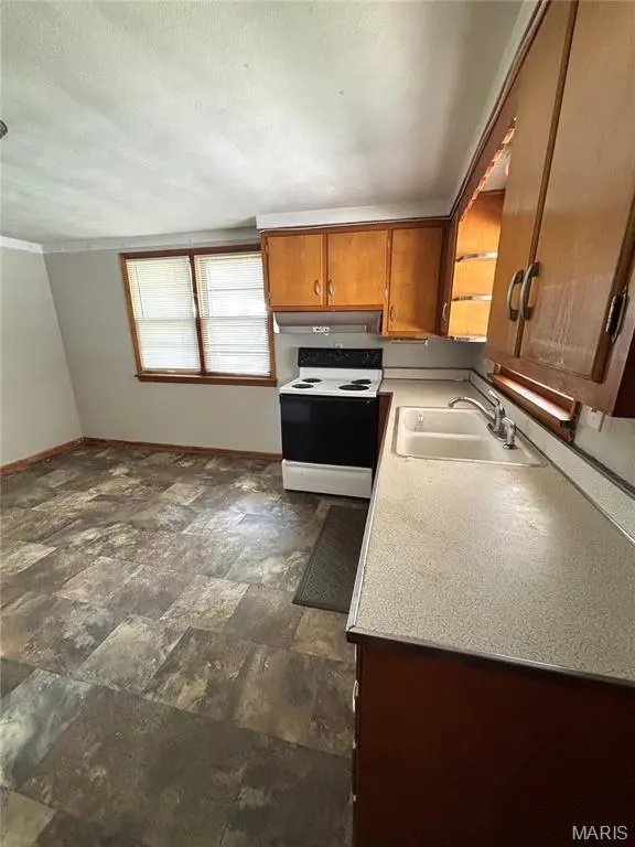 408 Durley ST, Greenville, IL 62246