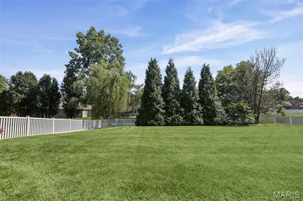 428 Marbleton CIR, O'fallon, IL 62269