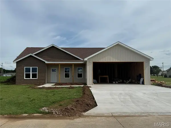 810 Bollweevil BLVD, Sikeston, MO 63801