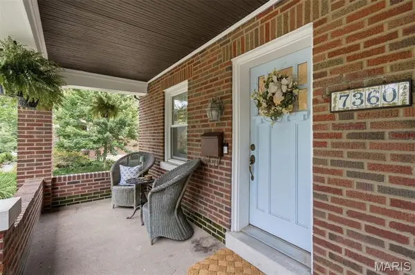 7360 Northmoor DR, St Louis, MO 63105