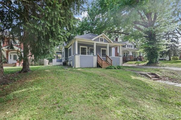 3019 Brown ST, Alton, IL 62002