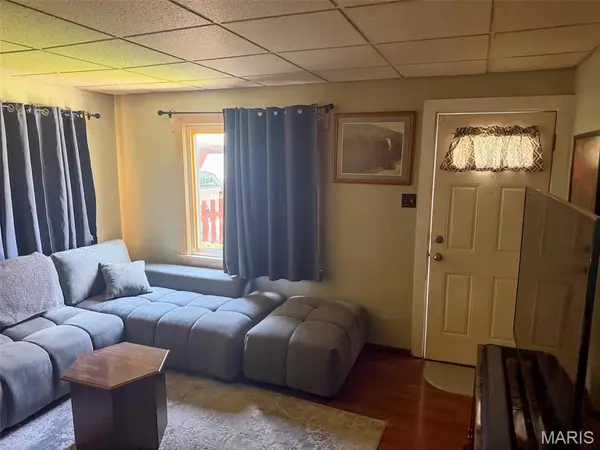 1207 Richard DR, Cahokia, IL 62206