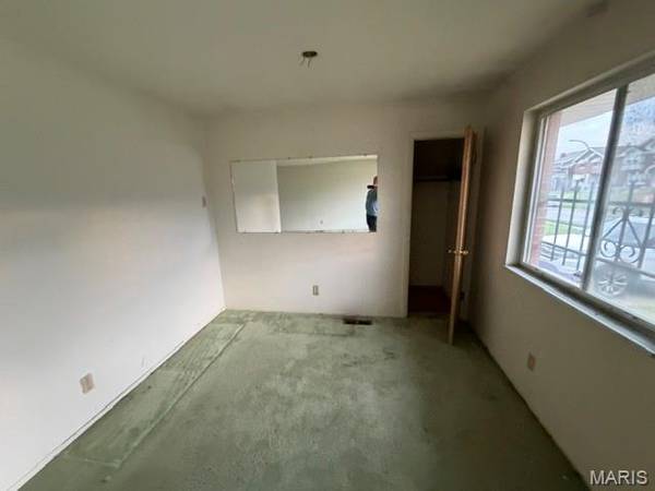 4454 San Francisco AVE, St Louis, MO 63115