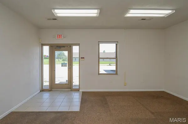 5 Commerce DR, Freeburg, IL 62243