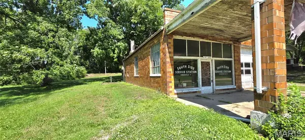 411 Church ST, Evansville, IL 62242