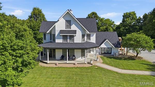2838 Woodson DR, Columbia, IL 62236