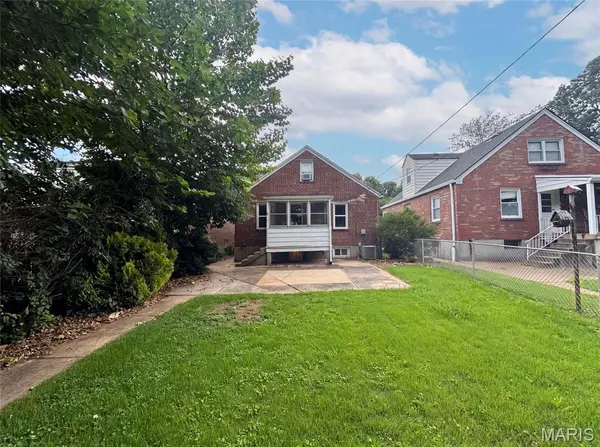 5363 Reber PL, St Louis, MO 63139