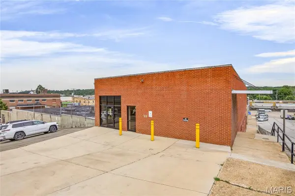 116B Easton ST, De Soto, MO 63020