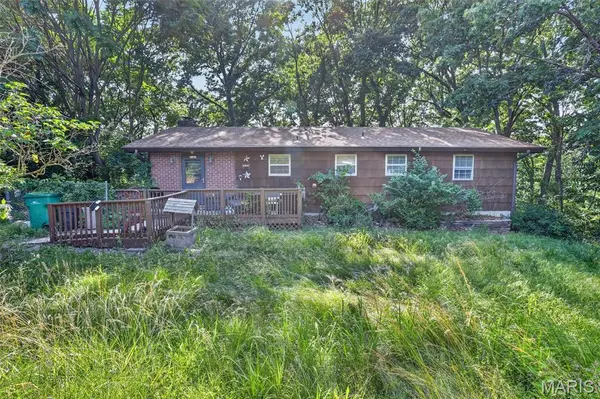 2161 Jean DR, Arnold, MO 63010