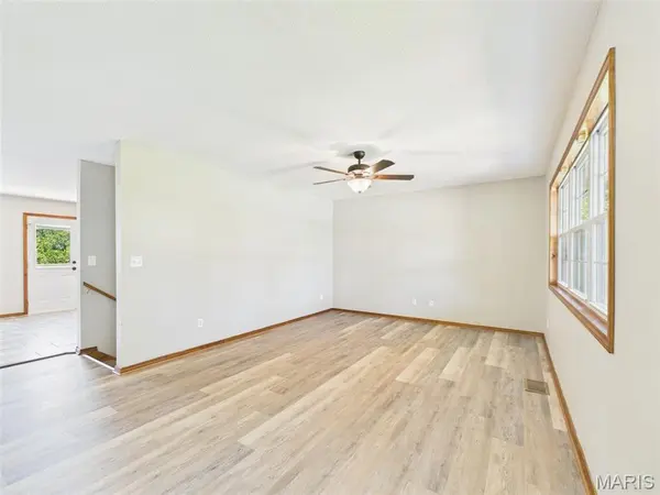 24625 Spencer RD, Waynesville, MO 65583