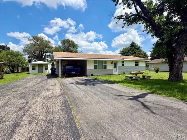 404 E Highway 162, Clarkton, MO 63837