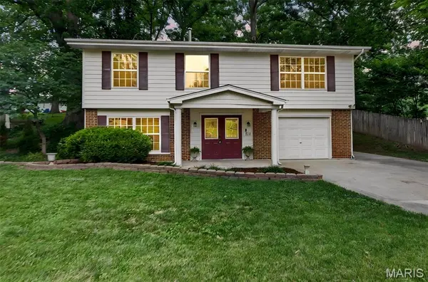711 Montbrook DR, O'fallon, MO 63366