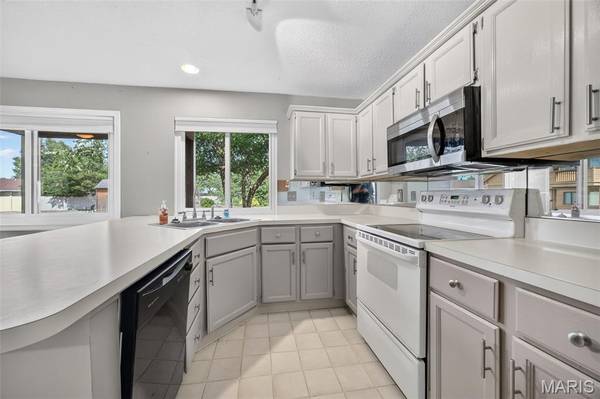 408 Kipling WAY #A, Weldon Spring, MO 63304
