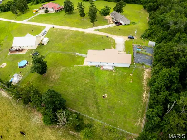 13996 Sherwood Lane, Plato, MO 65552
