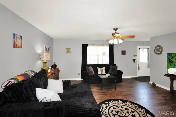 13996 Sherwood  Lane, Plato, MO 65552