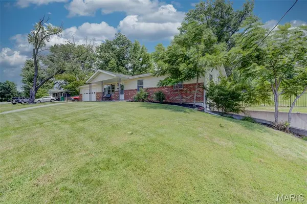 2235 Saint Peters Howell RD, St Peters, MO 63376