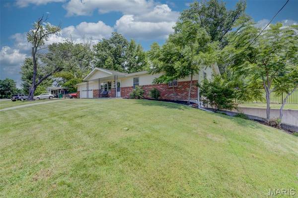 2235 Saint Peters Howell RD, St Peters, MO 63376