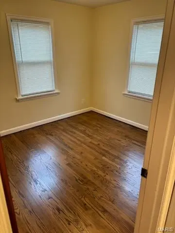 832 Elsworth PL, Ferguson, MO 63135