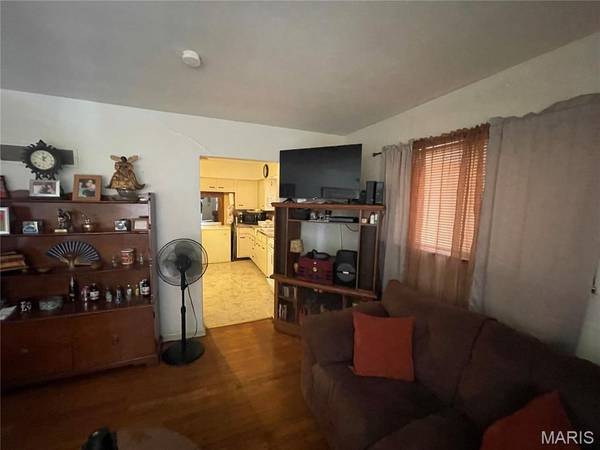 8552 Church RD, St Louis, MO 63147