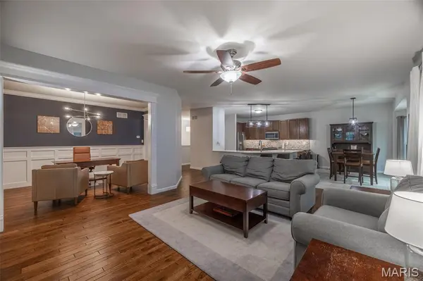 509 Country Chase DR, Lake St Louis, MO 63367